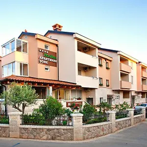  Apartment Maslina I