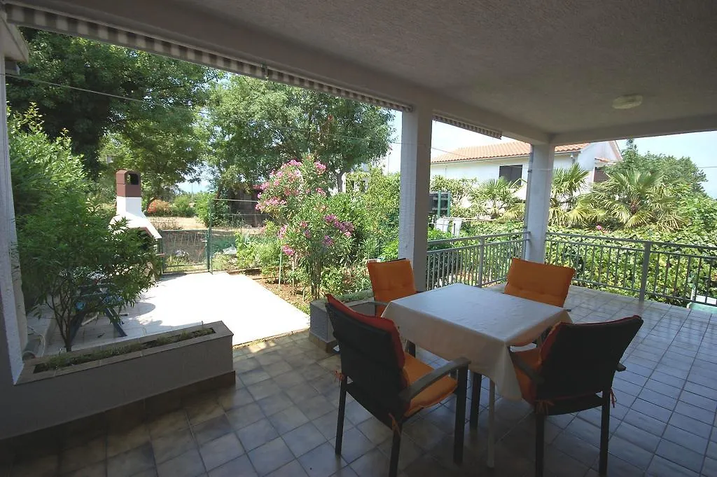 Apartments Jakobi By El-Pi Tours Njivice